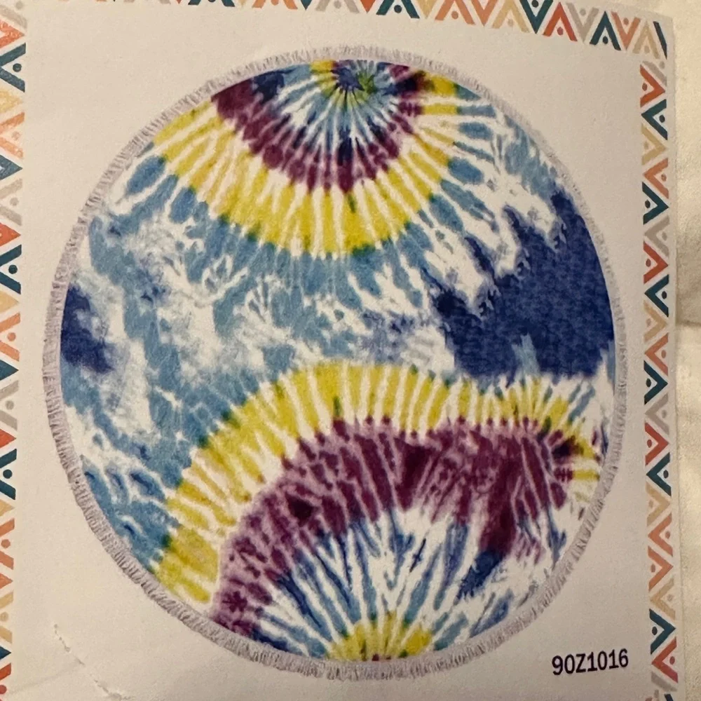 Beach Towel - Round Tie Dye - NWT - Size 61.5 x 61.5 inches